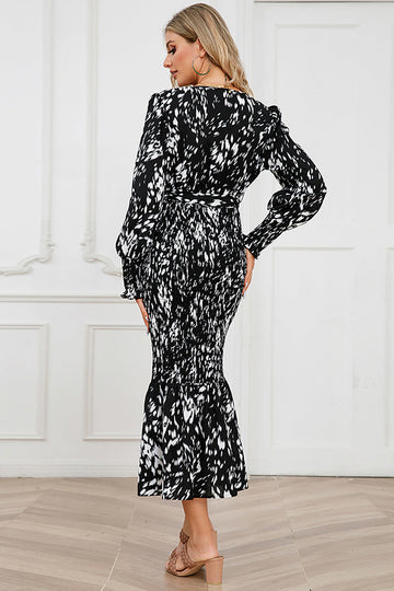 Black V-Neck Long Sleeves Casual Dress